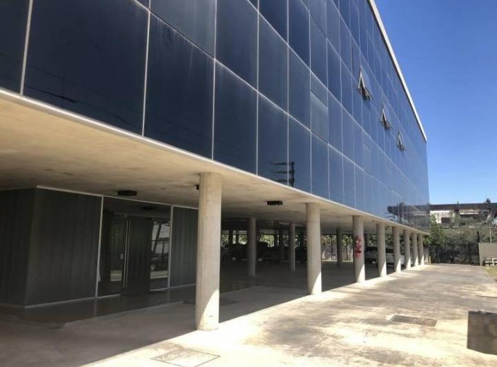 Oficina comercial · 122m² · 6 Cocheras