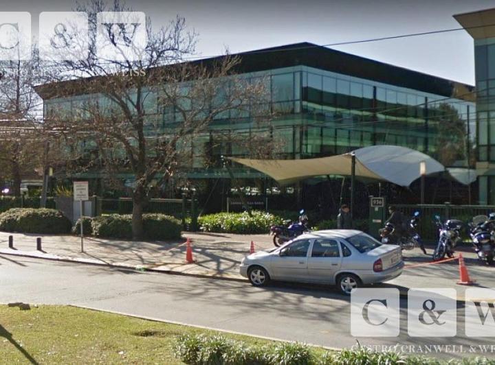Oficina comercial · 220m² · 4 Cocheras