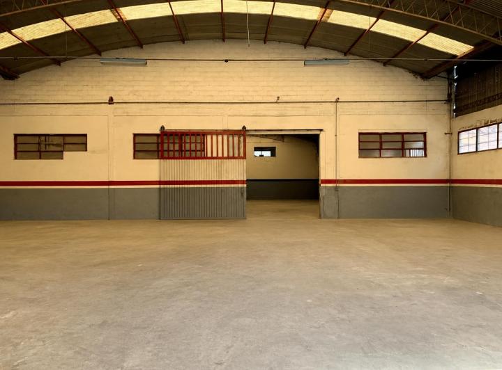 Bodega-Galpón · 800m² · 5 Cocheras