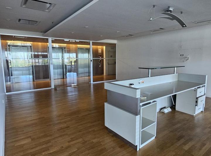 Oficina comercial · 495m² · 12 Cocheras