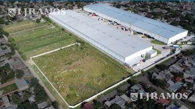 Depósito · 2068m²