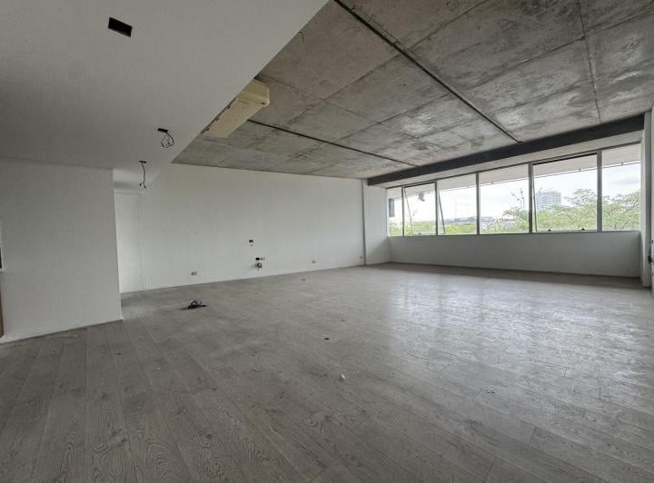 Oficina comercial · 71m² · 1 Ambiente · 1 Cochera