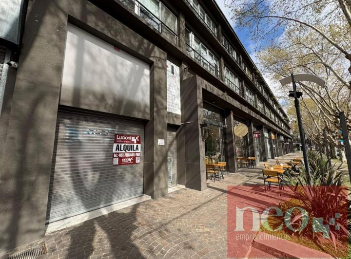 Local comercial · 70m²