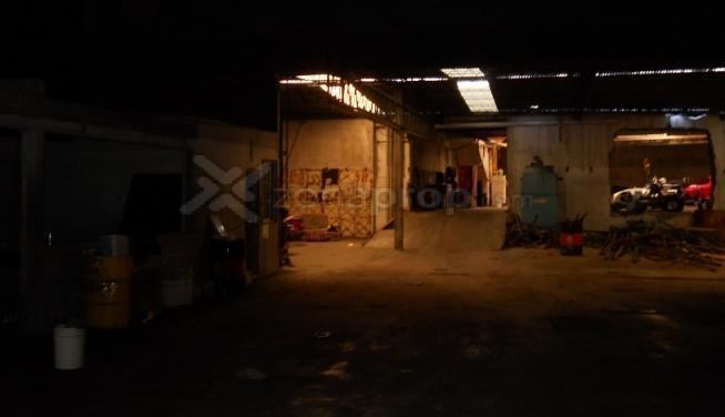 Local comercial · 2000m²