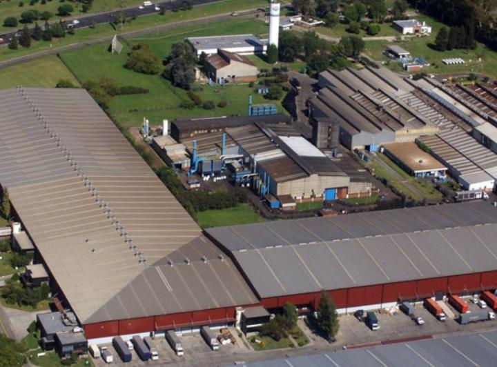 Depósito · 1600m²