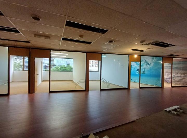 Oficina comercial · 353m² · 2 Cocheras
