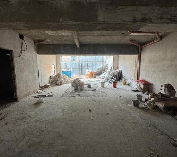 Local comercial · 100m²