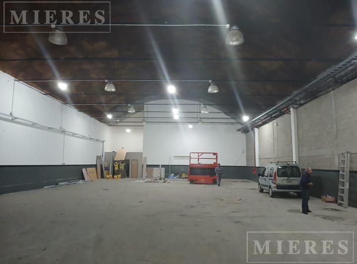 Depósito · 540m² · 3 Cocheras