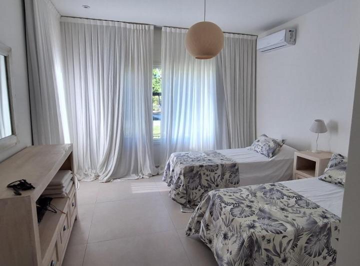 Casa · 300m²