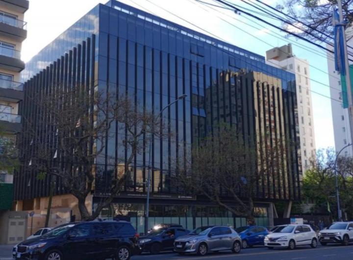Oficina comercial · 200m² · 2 Cocheras