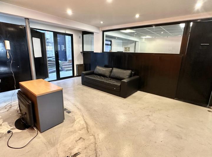 Oficina comercial · 160m²