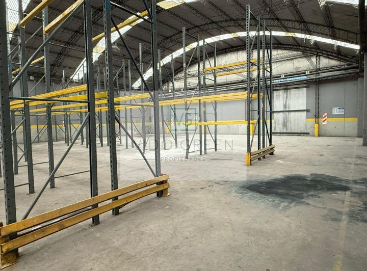 Depósito · 1500m²