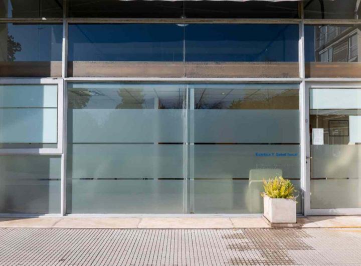 Local comercial · 140m²
