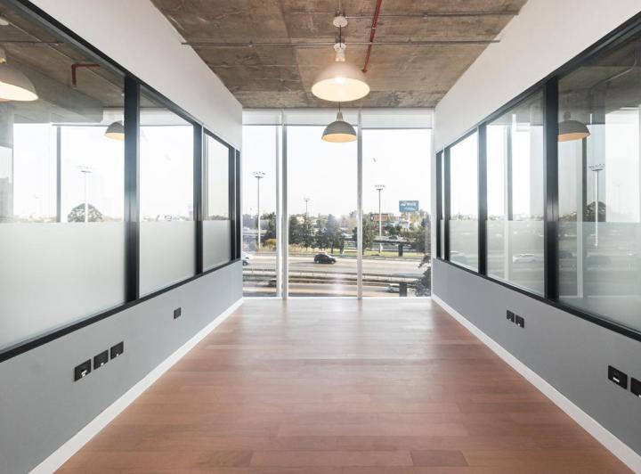 Oficina comercial · 250m² · 4 Cocheras