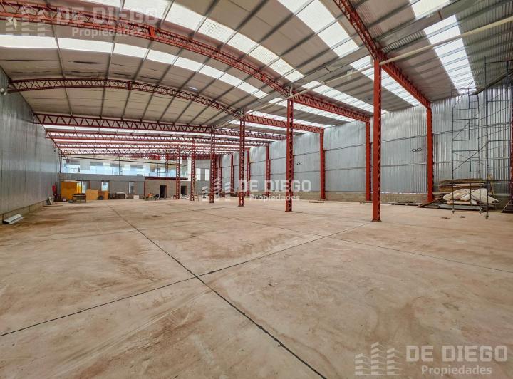 Depósito · 1300m²
