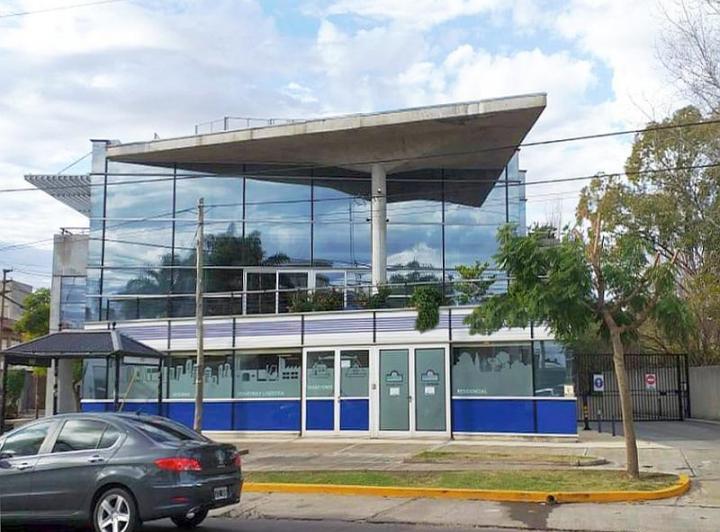 Oficina comercial · 200m² · 8 Cocheras