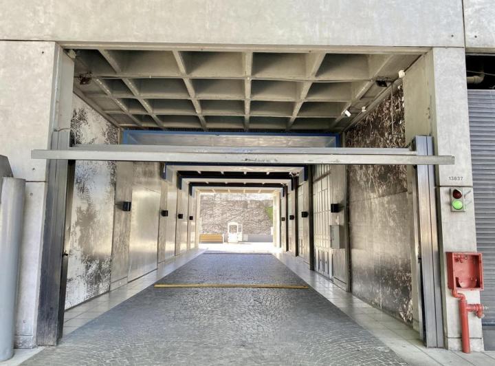 Local comercial · 630m²