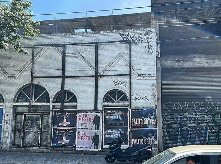 Local comercial · 700m²