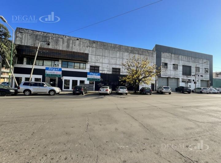 Bodega-Galpón · 3700m²