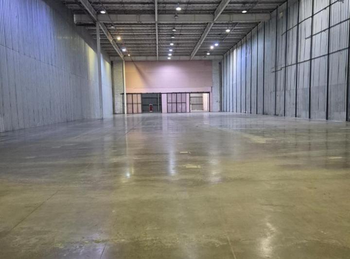 Depósito · 3643m²