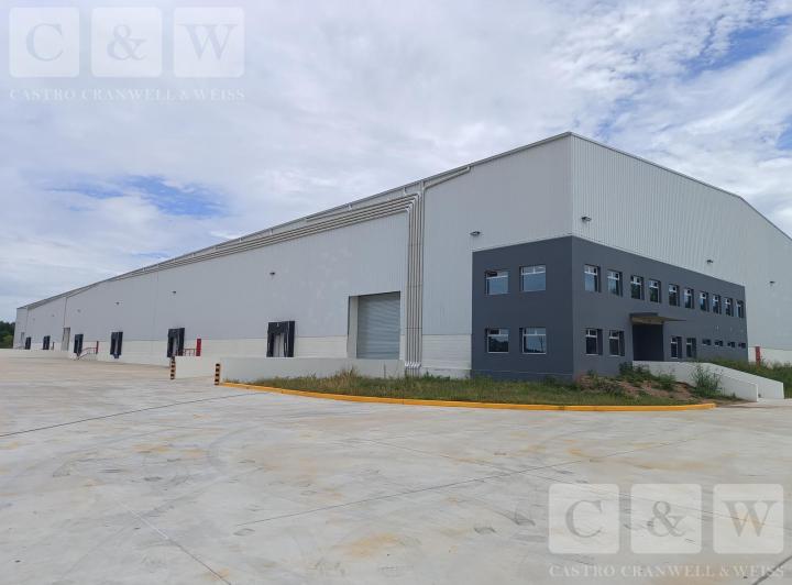 Depósito · 9000m²