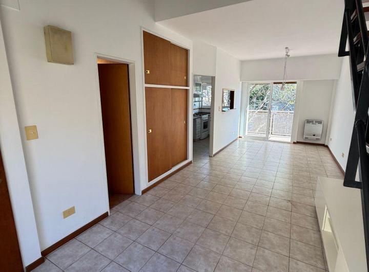 Departamento · 60m² · 2 Ambientes · 1 Cochera