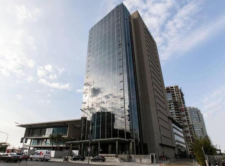 Oficina comercial · 2570m² · 24 Cocheras