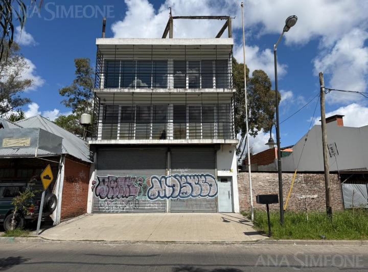 Bodega-Galpón · 450m²