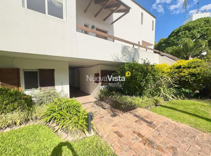 Departamento · 65m² · 2 Ambientes · 1 Cochera