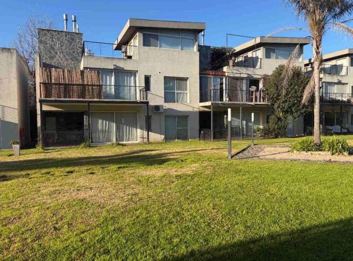 Departamento · 50m² · 2 Ambientes · 1 Cochera