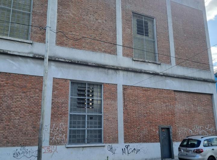 Bodega-Galpón · 1655m²