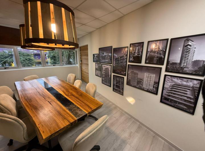 Oficina comercial · 400m² · 6 Ambientes