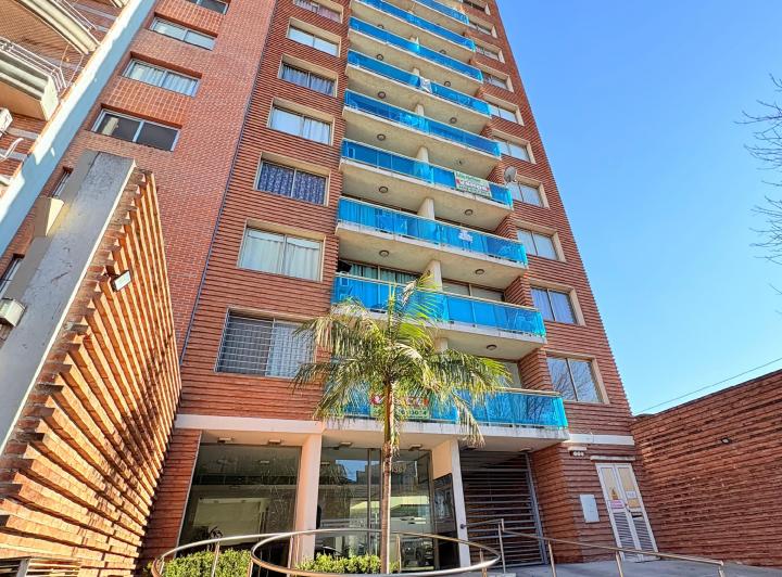 Departamento · 40m² · 2 Ambientes · 1 Cochera