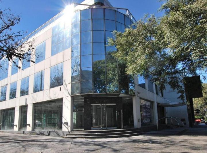 Oficina comercial · 926m²