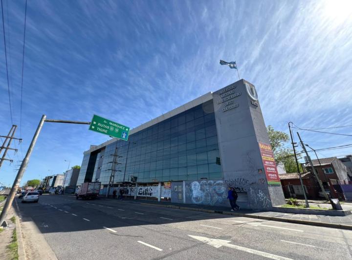 Oficina comercial · 300m² · 5 Ambientes · 5 Cocheras