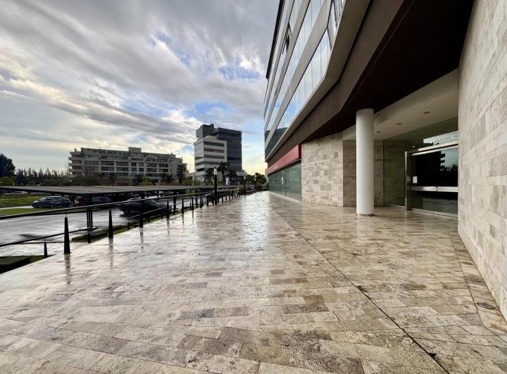 Oficina comercial · 71m² · 4 Ambientes · 1 Cochera