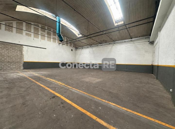 Depósito · 723m²