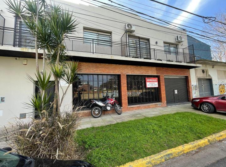 Local comercial · 180m²