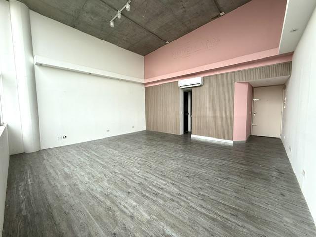 Oficina comercial · 44m² · 1 Ambiente · 1 Cochera