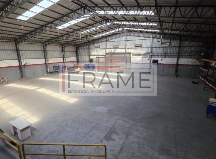 Depósito · 900m²