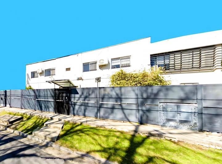Bodega-Galpón · 1214m² · 4 Cocheras