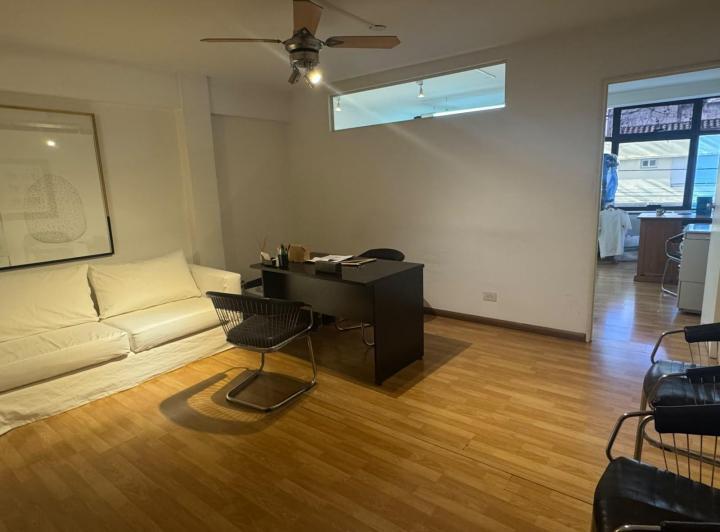 Oficina comercial · 56m² · 2 Ambientes · 1 Cochera