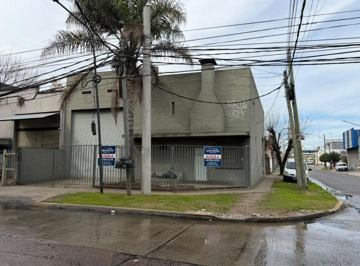 Bodega-Galpón · 250m²