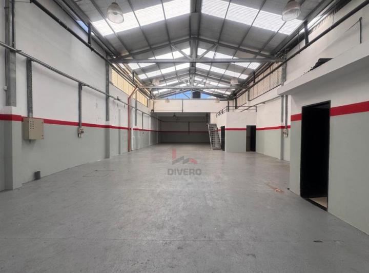 Bodega-Galpón · 300m²