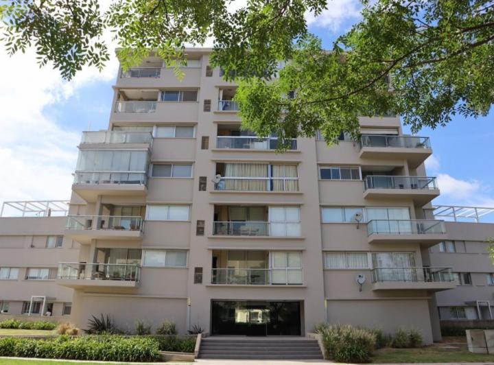 Departamento · 55m² · 2 Ambientes · 1 Cochera