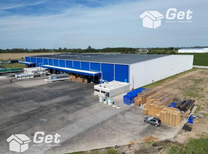 Depósito · 3500m² · 6 Ambientes · 10 Cocheras