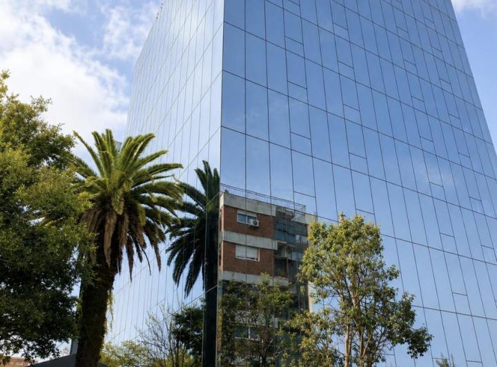 Oficina comercial · 205m² · 1 Ambiente · 4 Cocheras