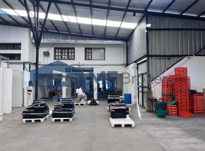 Local comercial · 1500m²