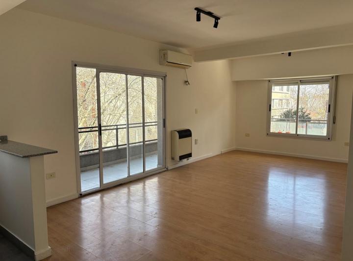 Departamento · 50m² · 2 Ambientes · 1 Cochera