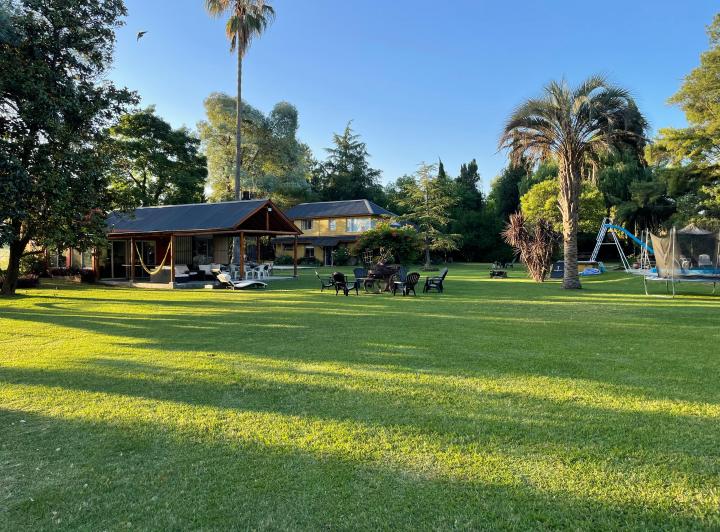 Quinta vacacional · 420m² · 7 Ambientes · 15 Cocheras